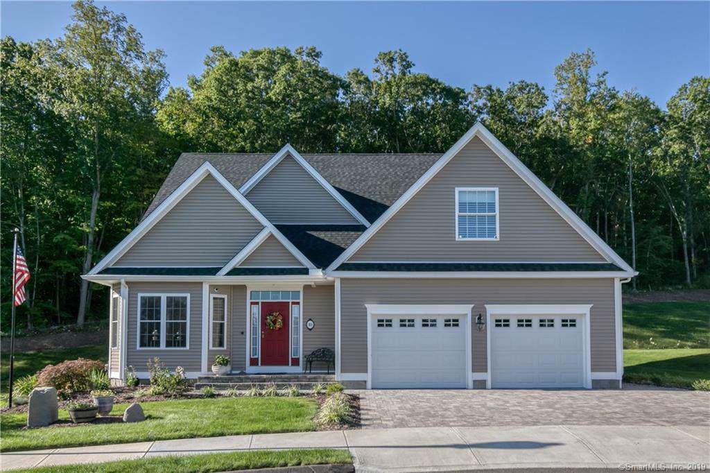 114 Summer Lane - Photo 1