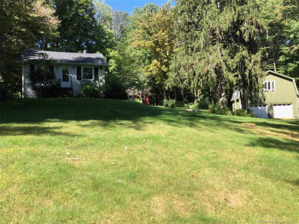 1300 Litchfield Turnpike - Photo 1