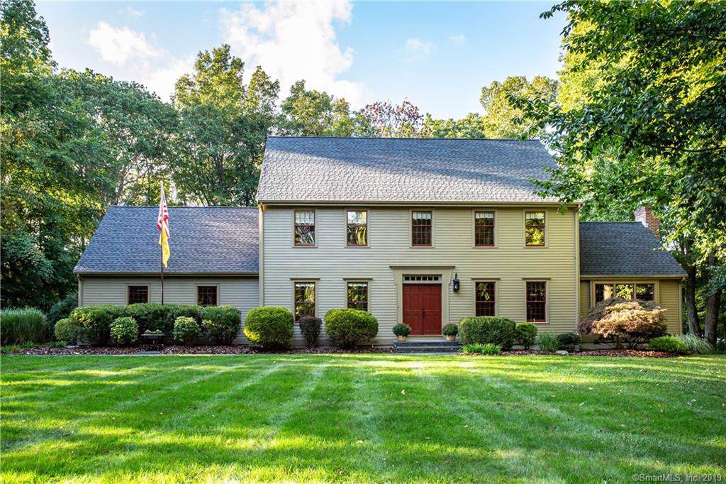 34 Tanglewood Drive - Photo 1