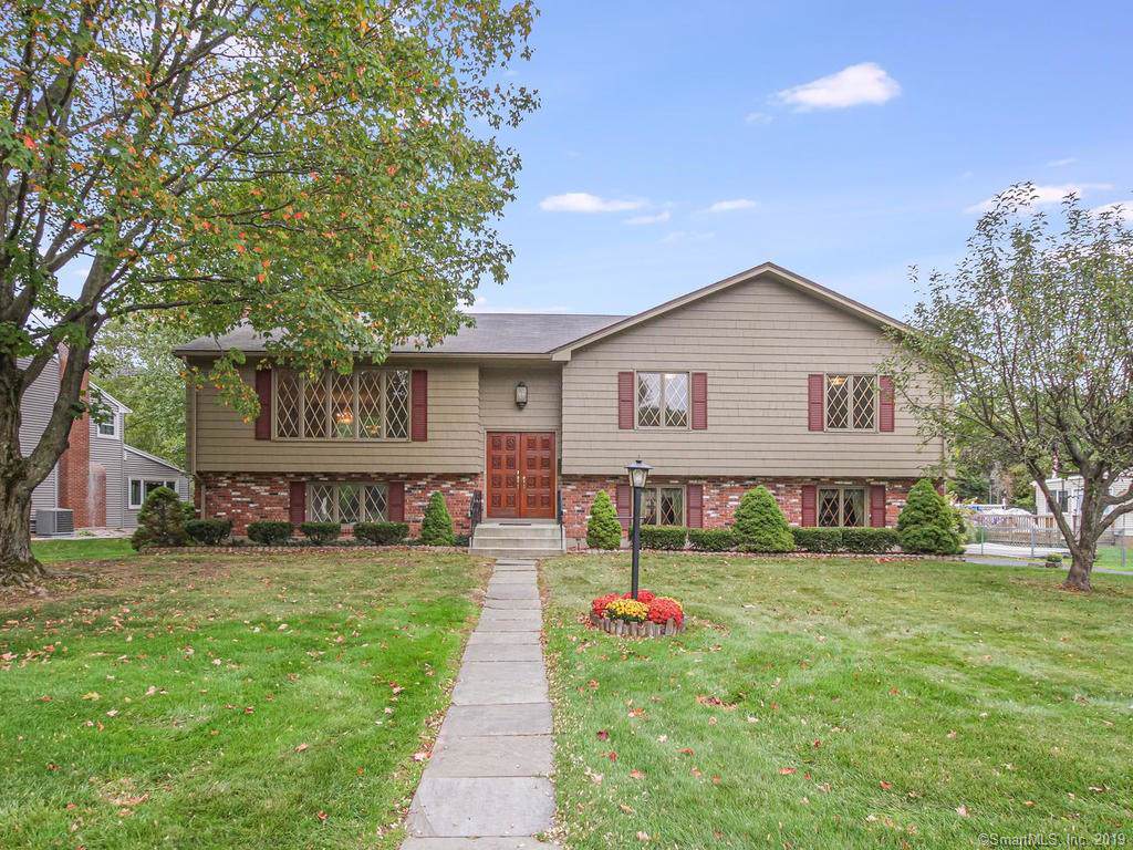 19 Meadow View Drive - Photo 1