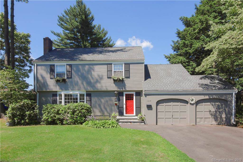 1205 Main Street - Photo 1