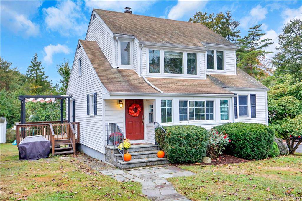 25 Devon Avenue - Photo 1