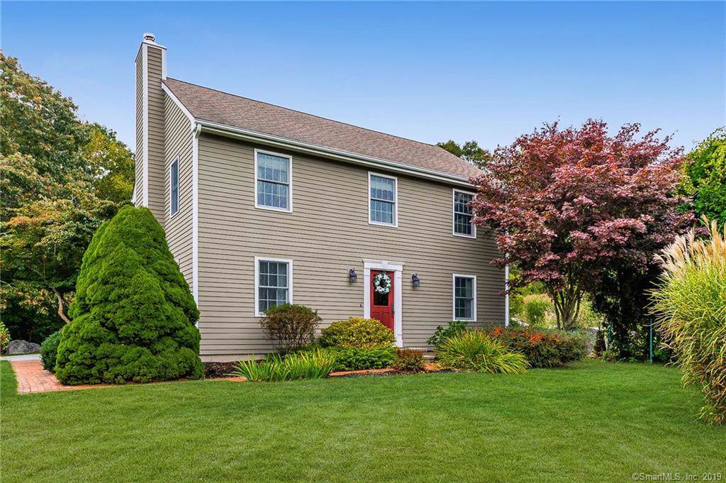 9 Mayfair Drive - Photo 1