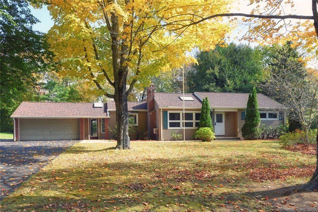 10 Holly Drive - Photo 1