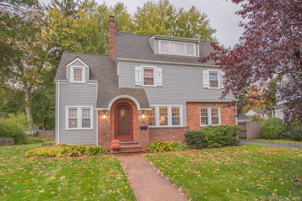 79 Newport Avenue - Photo 1