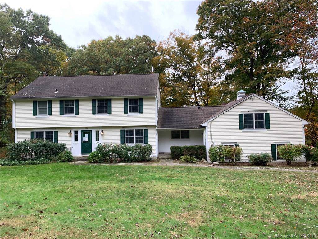 156 Colonial Road - Photo 1 156 Colonial Road - Photo 1