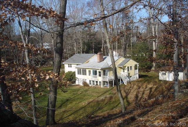 569 Den Road - Photo 1