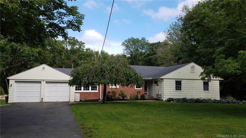 15 Laurel Road - Photo 1