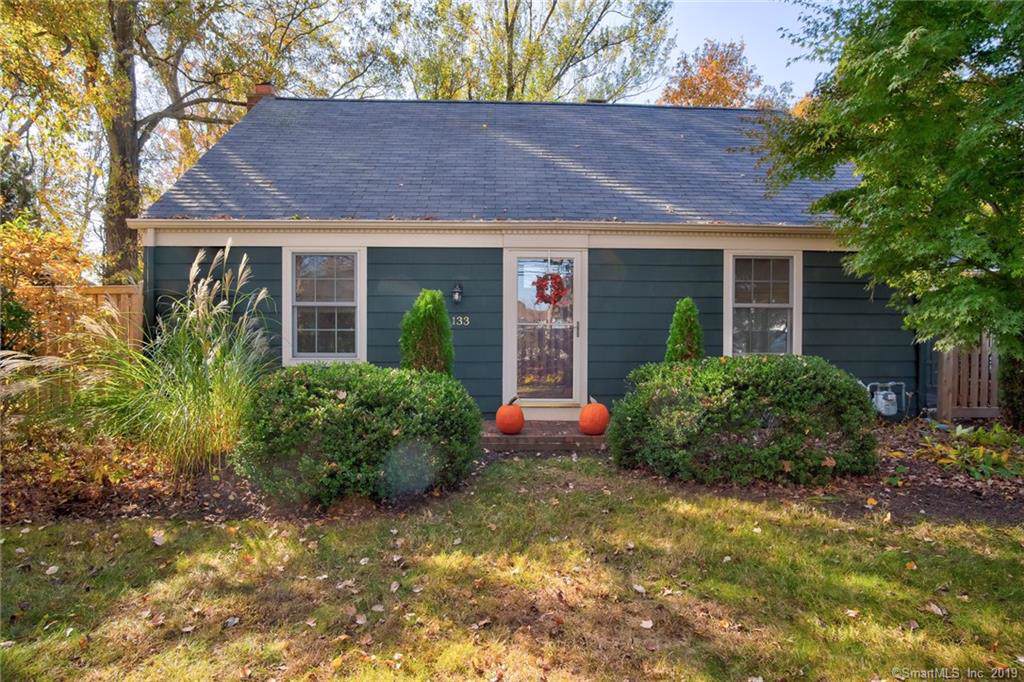 133 Montowese Street - Photo 1