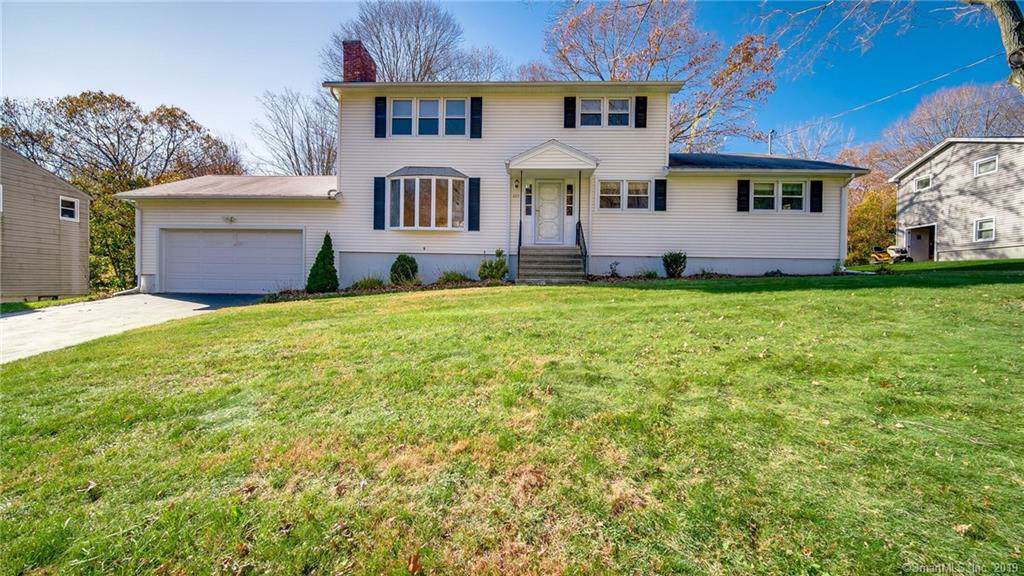 205 Braeside Drive - Photo 1