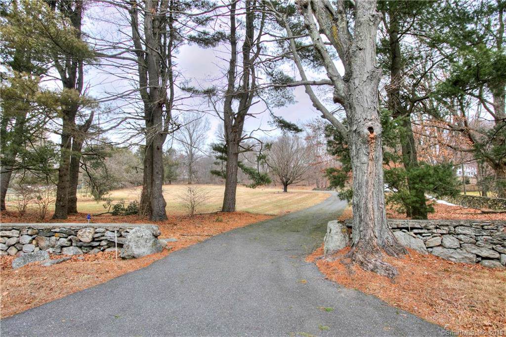 225 Greens Farms Road - Photo 1 225 Greens Farms Road - Photo 1