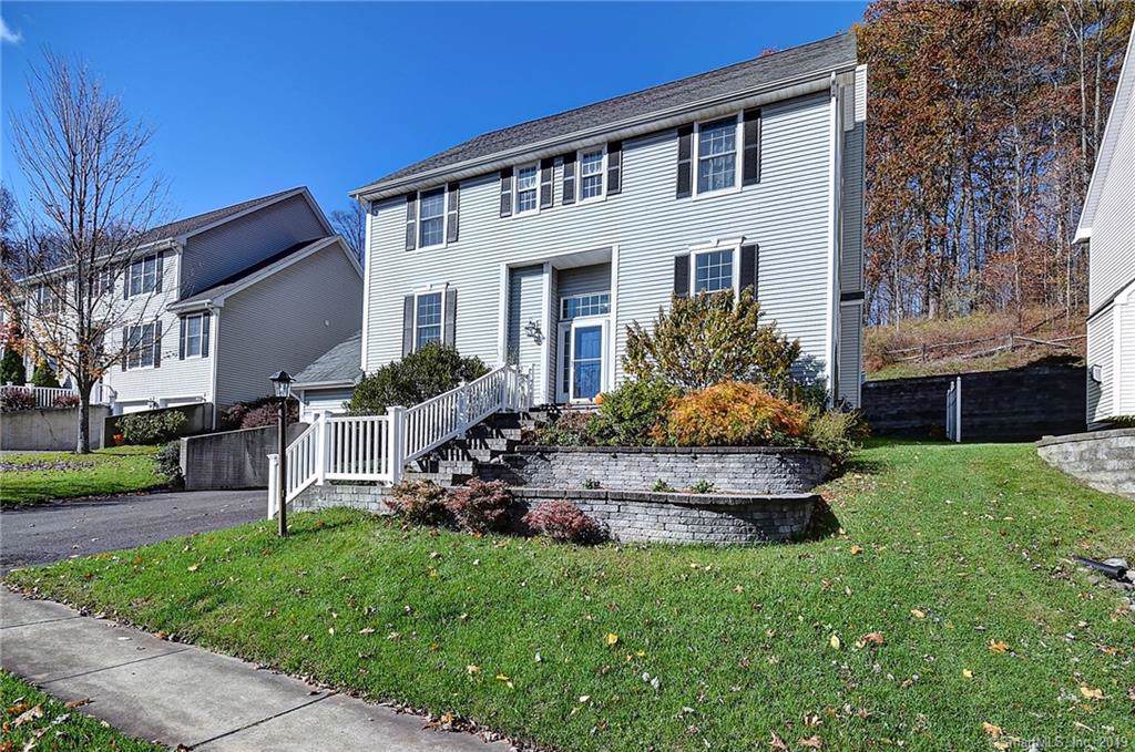 14 Chestnut Hill Road - Photo 1