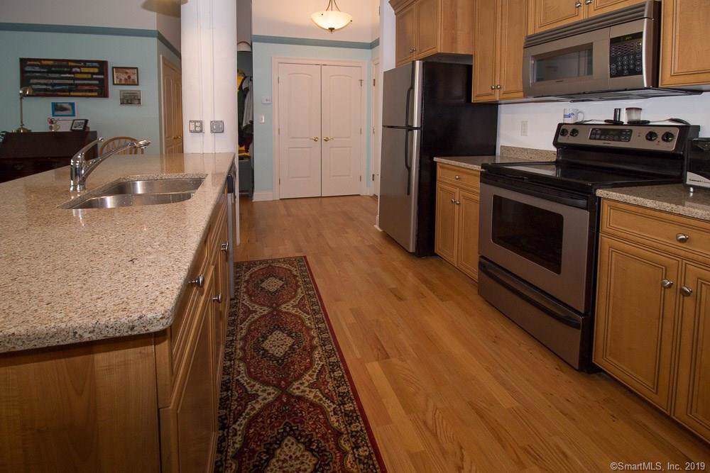 33 Mechanic Street - Photo 1