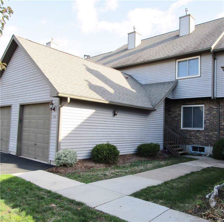 103 Fox Run Court - Photo 1