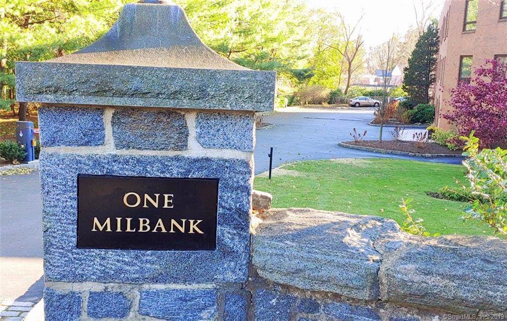 1 Milbank Avenue - Photo 1