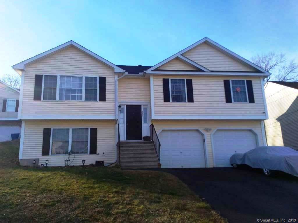 215 Newridge Avenue - Photo 1