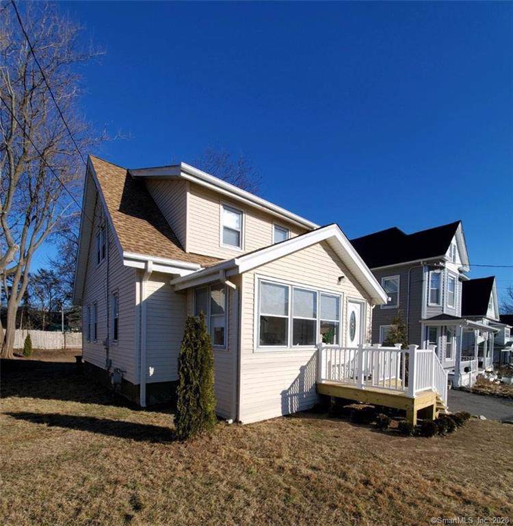 970 Longbrook Avenue - Photo 1