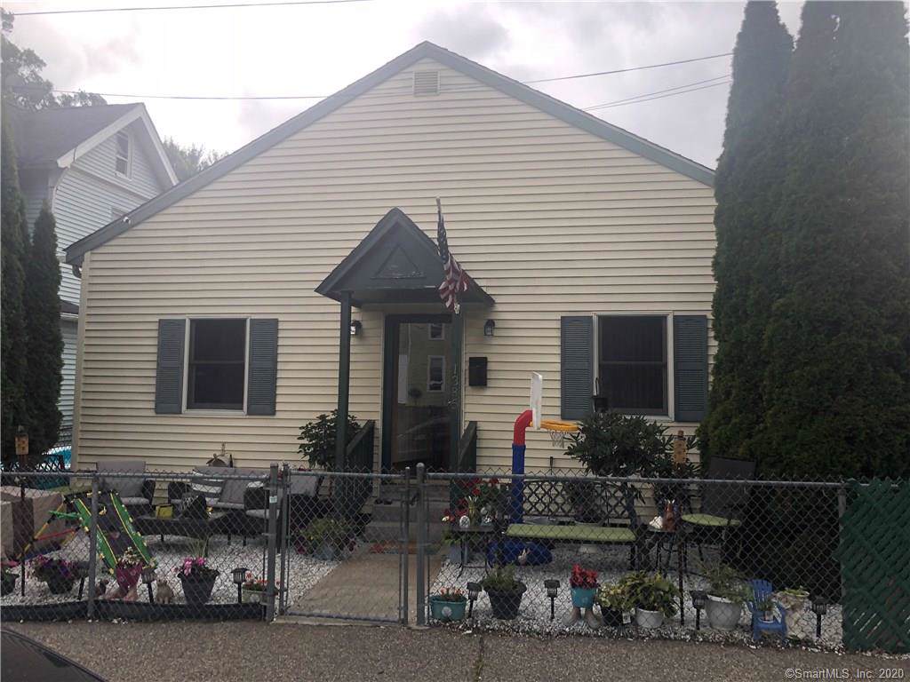 1385 Iranistan Avenue - Photo 1