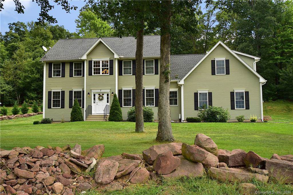 7 Daisy Lane - Photo 1