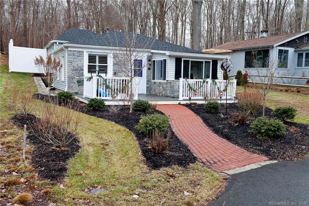 538 Winthrop Road - Photo 1