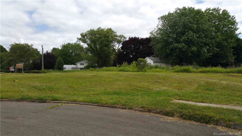 232 Wintergreen Avenue - Photo 1