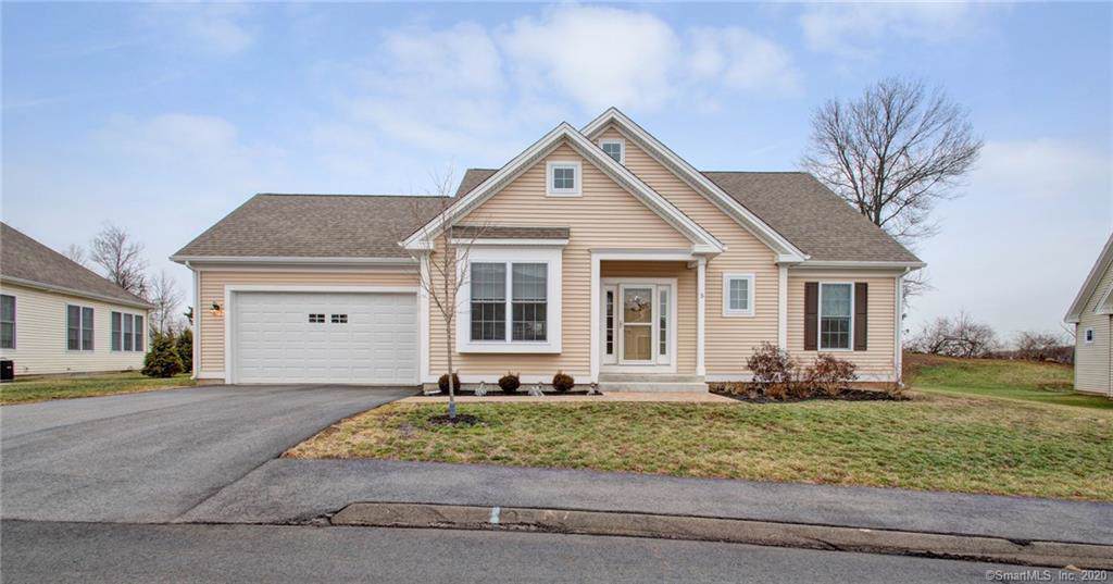 5 Woodsboro Circle - Photo 1