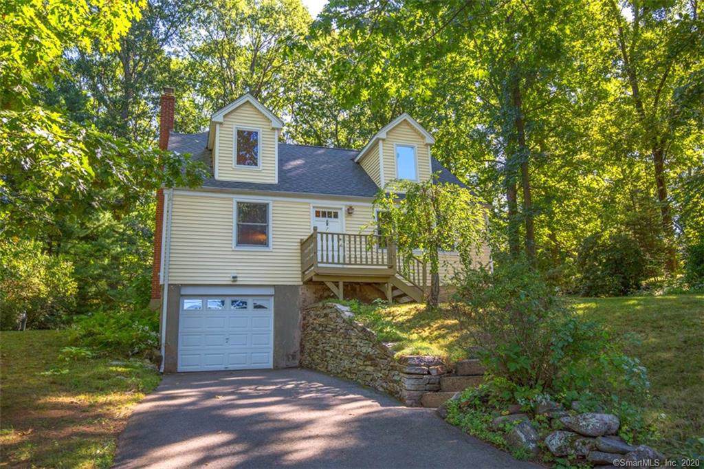 7 Laurel Road - Photo 1