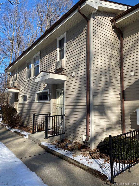 121 Sheraton Lane - Photo 1