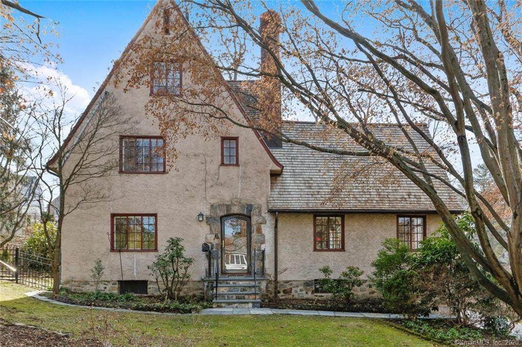 6 Sagamore Road - Photo 1