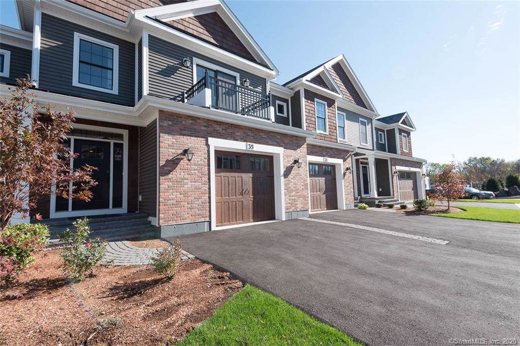 44 Yorkshire Court - Photo 1