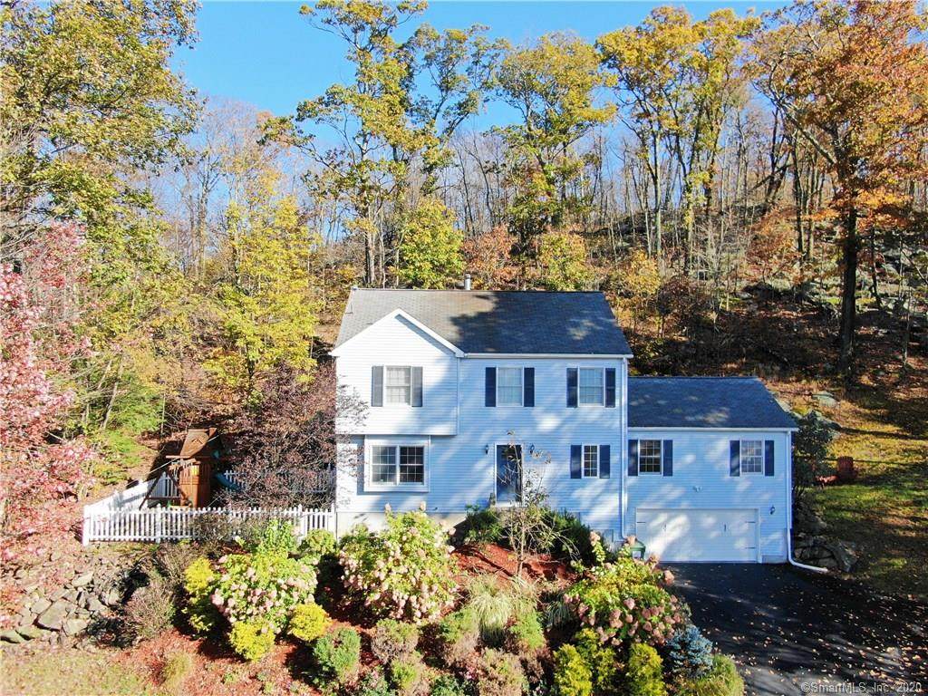 11 Hillside Drive - Photo 1