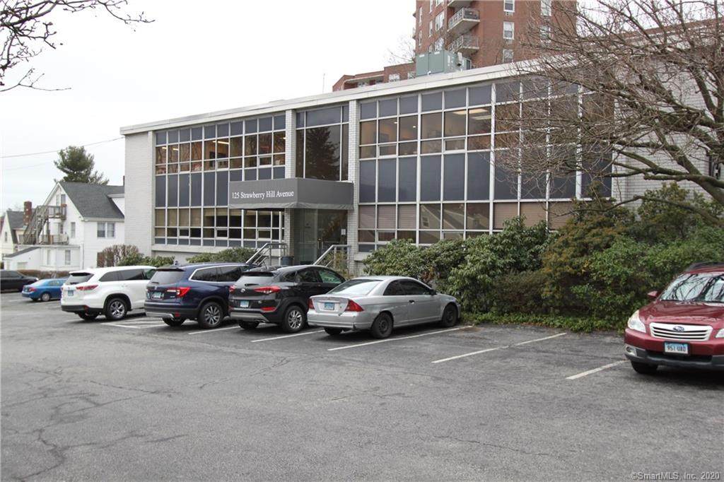 125 Strawberry Hill Avenue - Photo 1