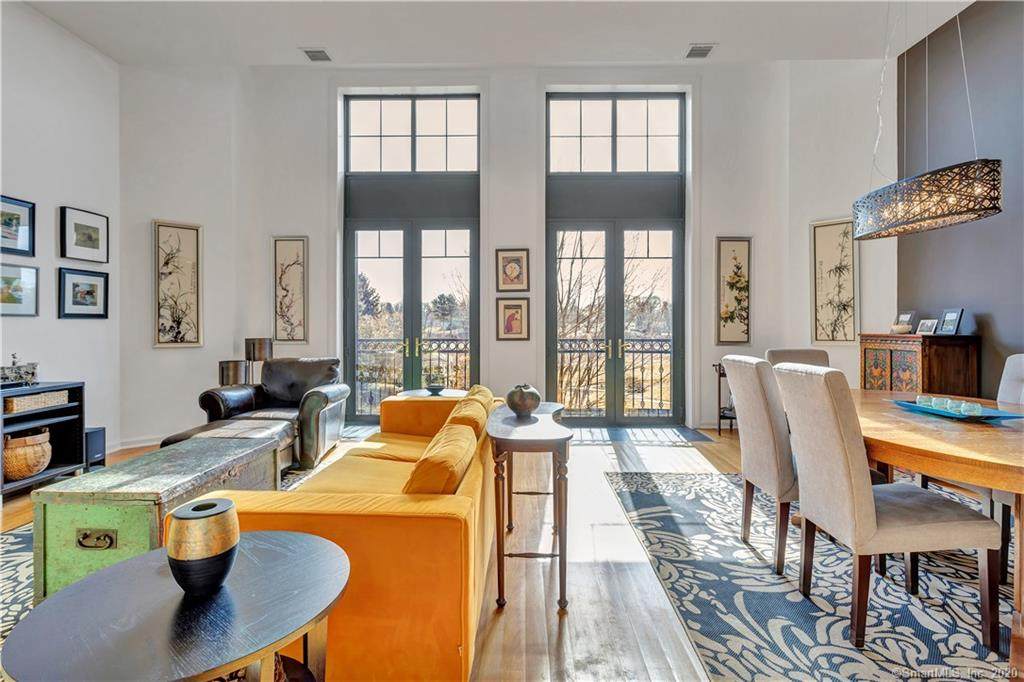 1 Indian Neck Avenue - Photo 1