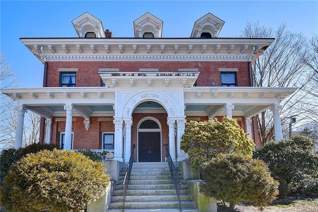 26 Greene Avenue - Photo 1