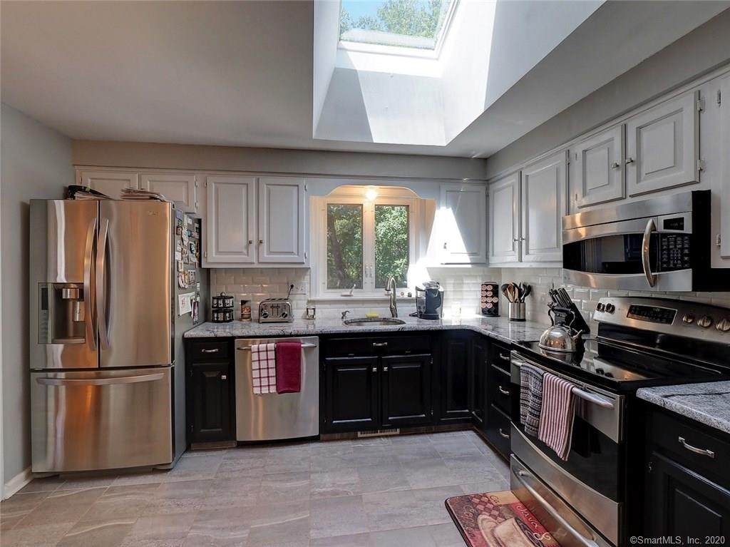 5 Briarwood Lane - Photo 1