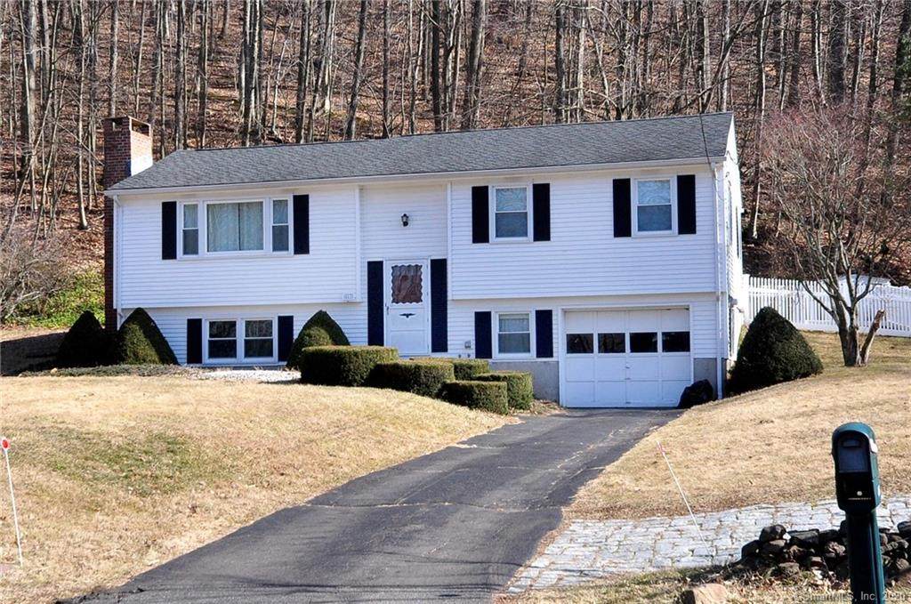 463 Pomeroy Avenue - Photo 1