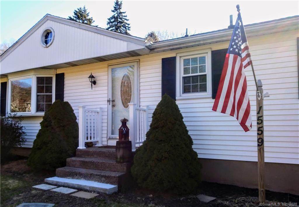 1559 Hartford Turnpike - Photo 1