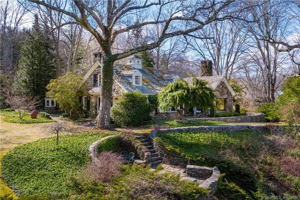 105 River Road - Photo 1