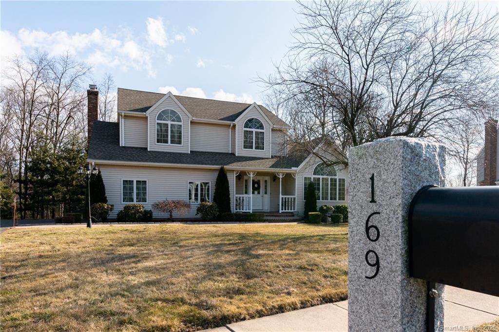 169 Woodberry Hill Drive - Photo 1