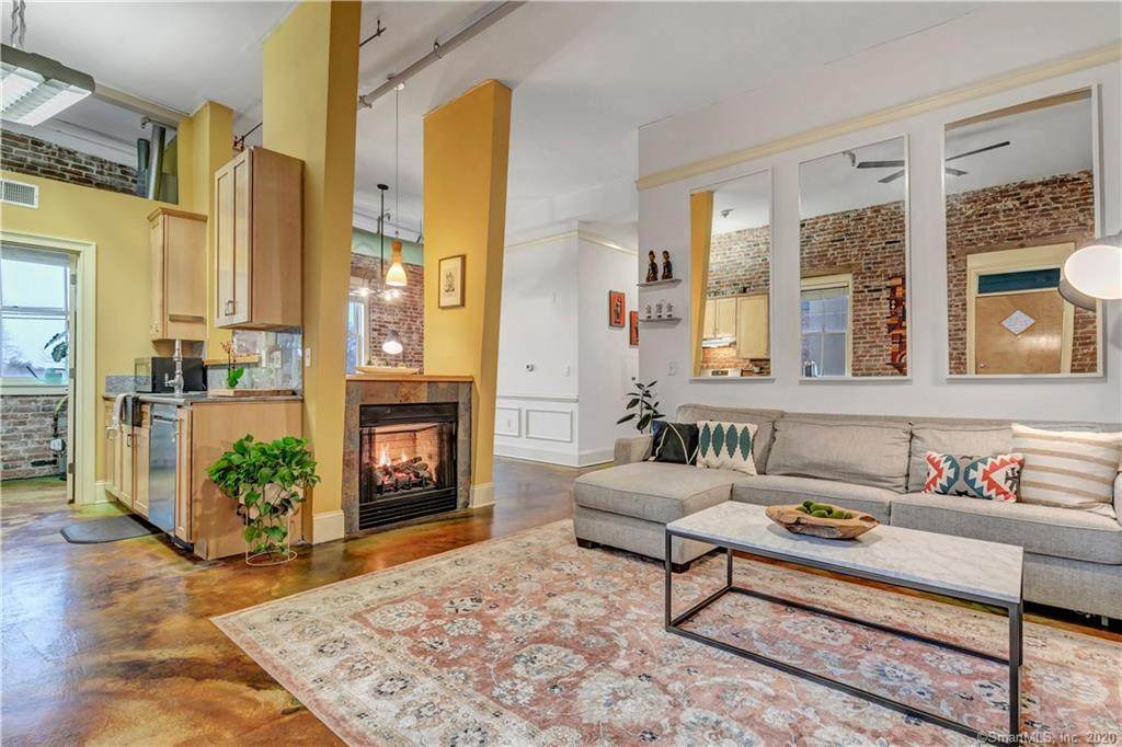 43 Chestnut Street - Photo 1