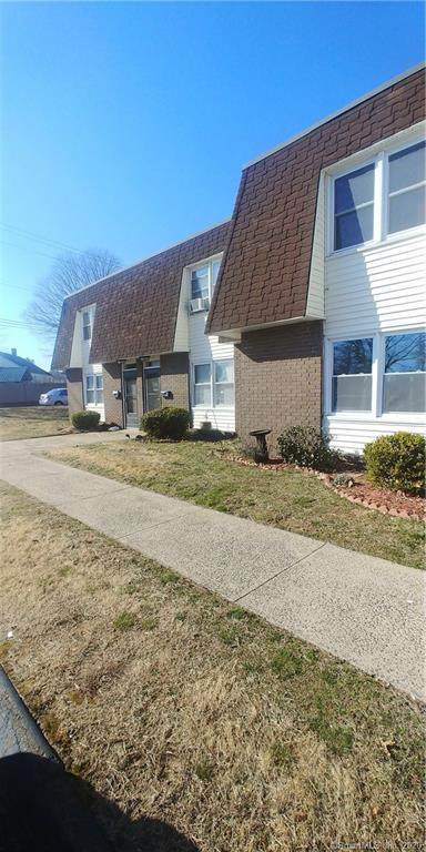 131 Kenneth Street - Photo 1