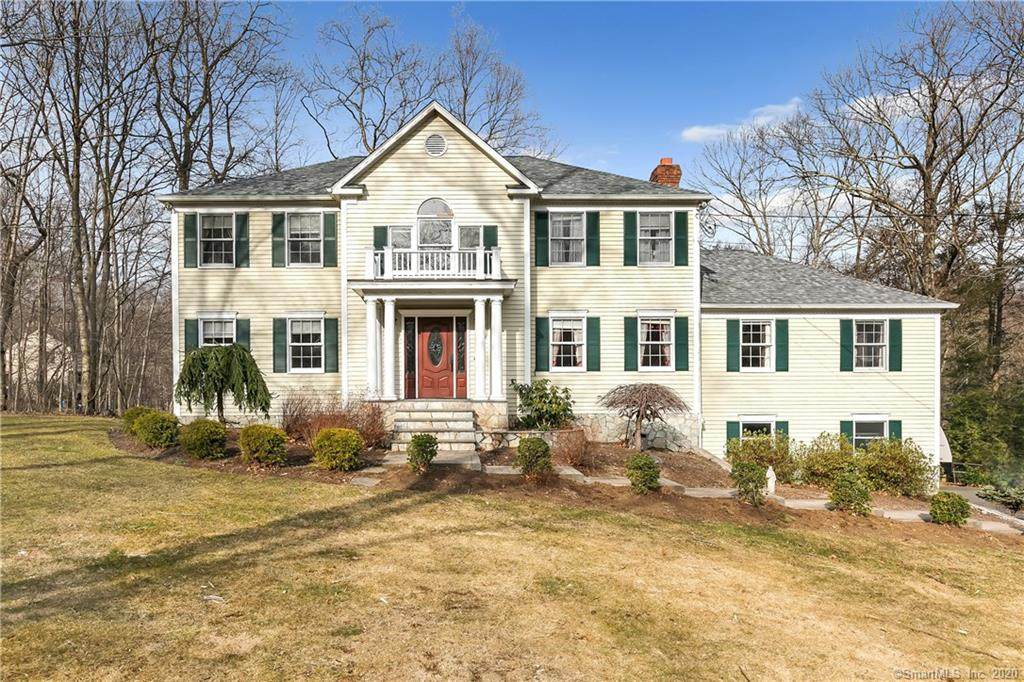 4 Golden Hill Lane - Photo 1