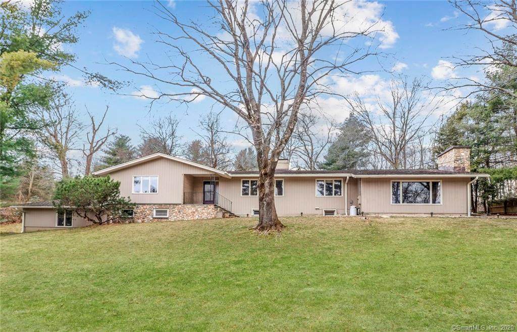10 Fernbrook Drive - Photo 1