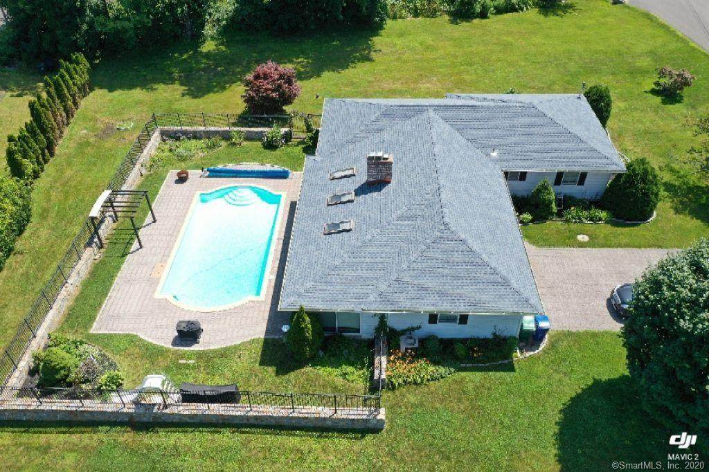 4 Evergreens Drive - Photo 1