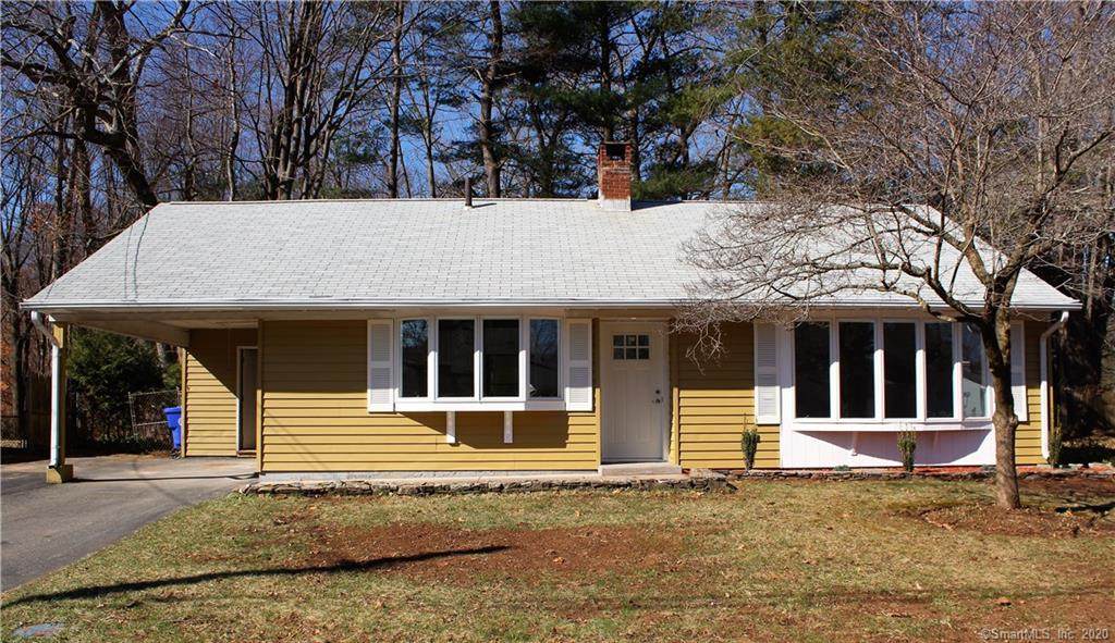 172 Manor Circle - Photo 1