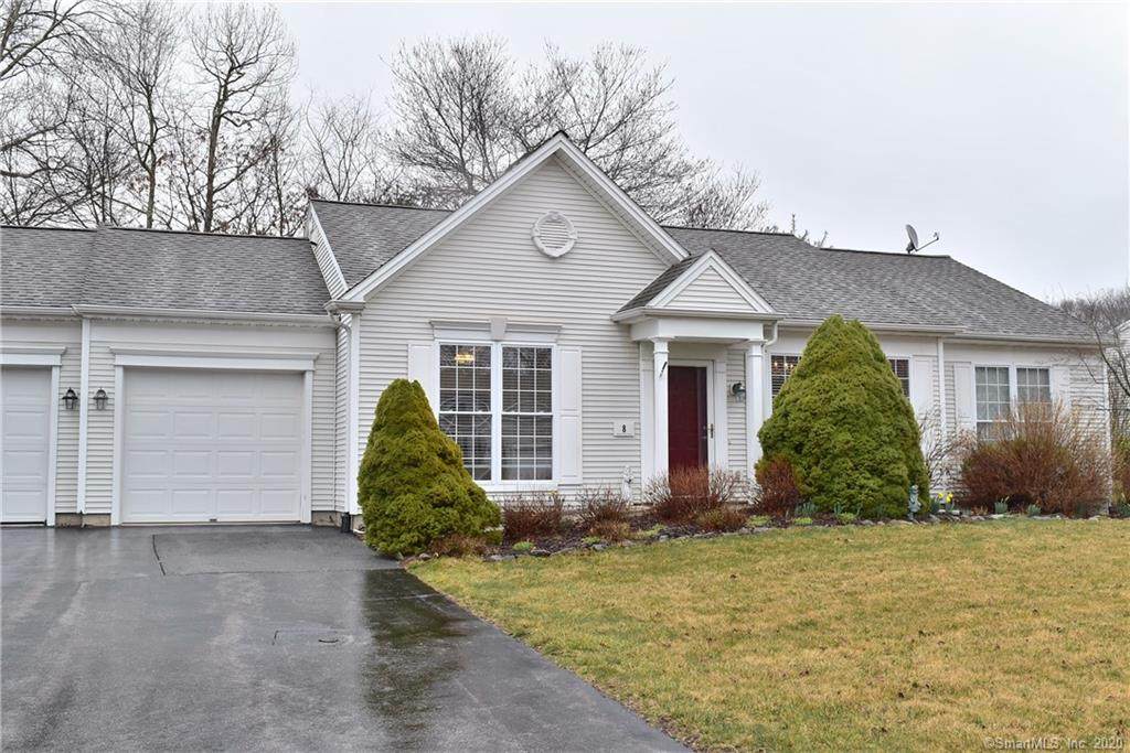 8 Beechwood Drive - Photo 1