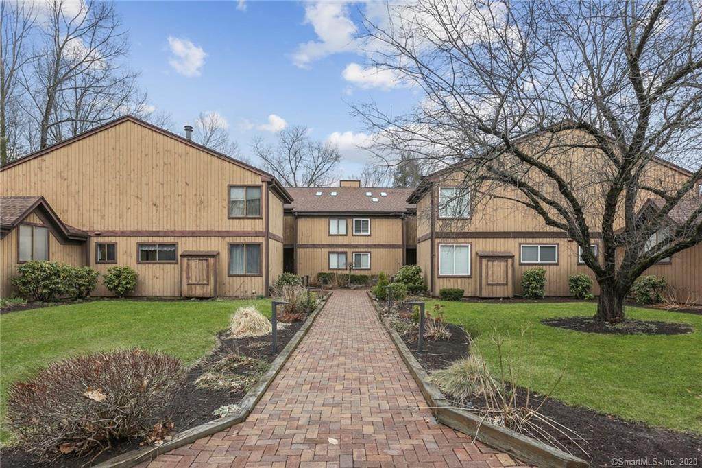 26 Hearthstone Drive - Photo 1