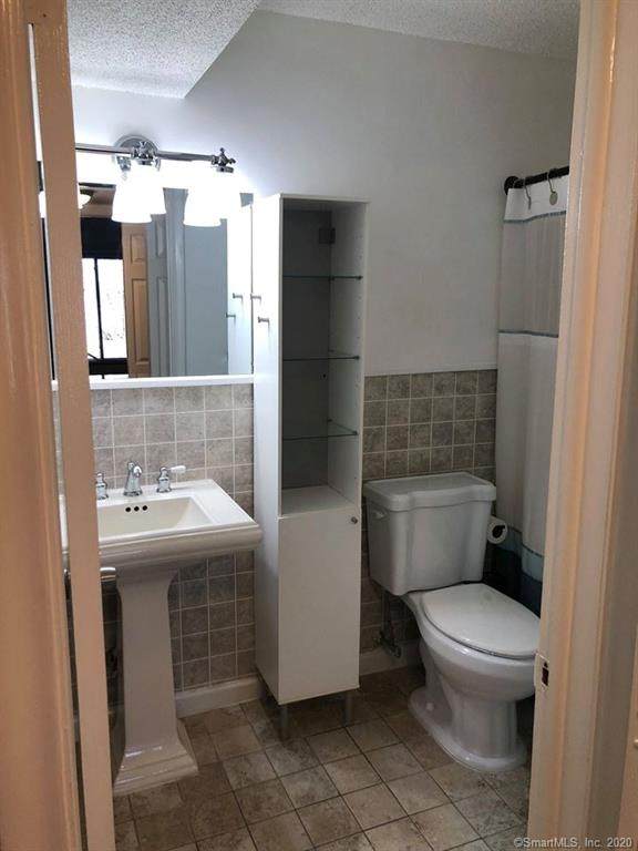 10 Woodsedge Drive - Photo 1 10 Woodsedge Drive - Photo 1