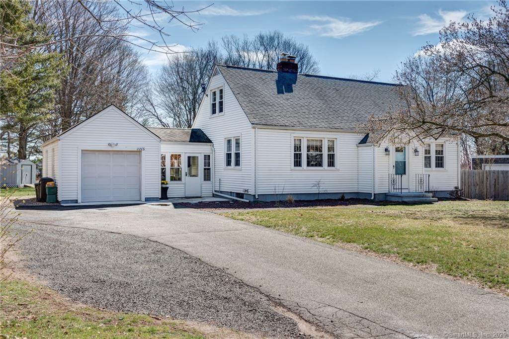 1215 Hartford Turnpike - Photo 1
