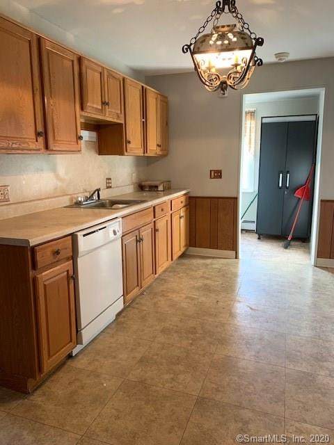 121 Kenney Street - Photo 1